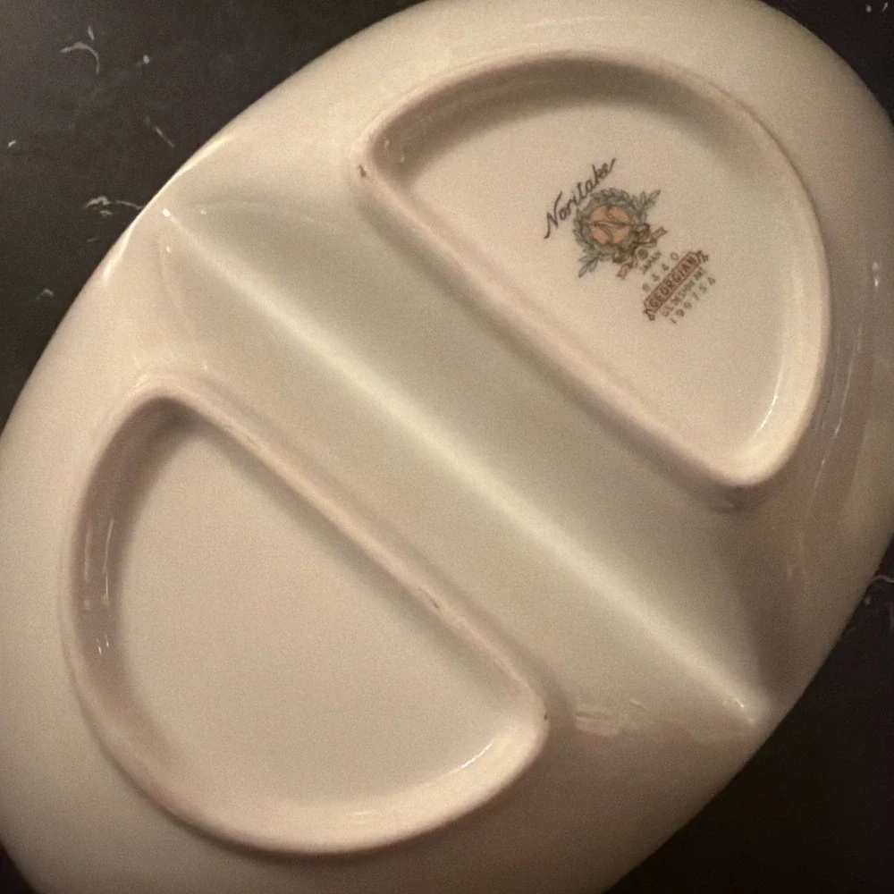 Vintage NORITAKE GEORGIAN 6440 ~ Divided Oval Vegetable Serving Bowl - White